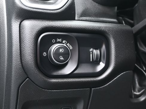 Used 2023 RAM 1500 Big Horn AWD/4WD image 23
