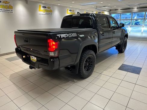 Used 2019 Toyota Tacoma TRD Off-Road AWD/4WD image 22