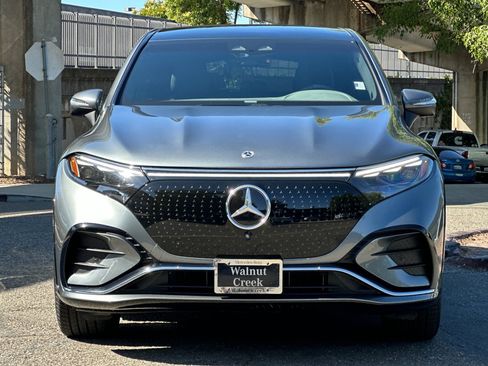 Used 2023 Mercedes-Benz EQS 580 4MATIC SUV image 5