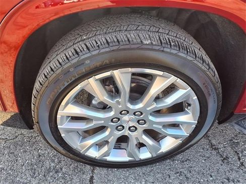 Used 2024 GMC Acadia Denali w/ Super Cruise Package image 42