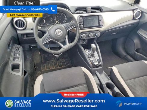 Used 2021 Nissan Versa SV FWD image 11