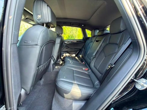 Certified 2026 Porsche Macan AWD/4WD image 16