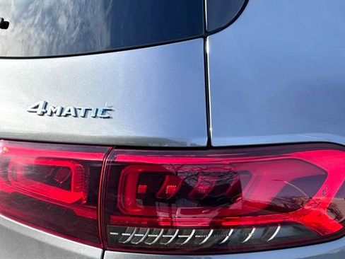 Certified 2022 Mercedes-Benz GLB 250 4MATIC image 12