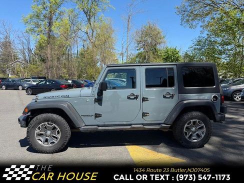 Used 2015 Jeep Wrangler Unlimited Rubicon w/ Dual Top Group AWD/4WD image 3
