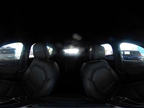 Used 2025 Buick Envista Sport Touring image 40