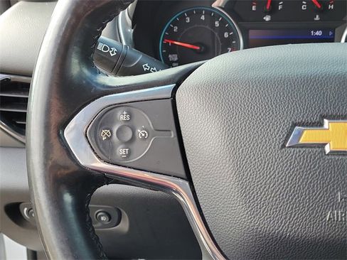 Used 2020 Chevrolet Traverse LT image 26