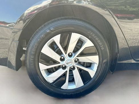 Used 2019 Nissan Altima 2.5 S AWD/4WD image 31