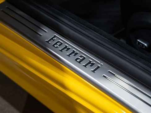 Used 2018 Ferrari California T image 64