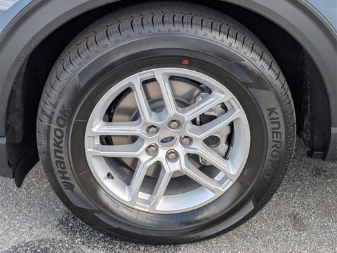 New 2026 Ford Explorer Active w/ Active Comfort Package image 13