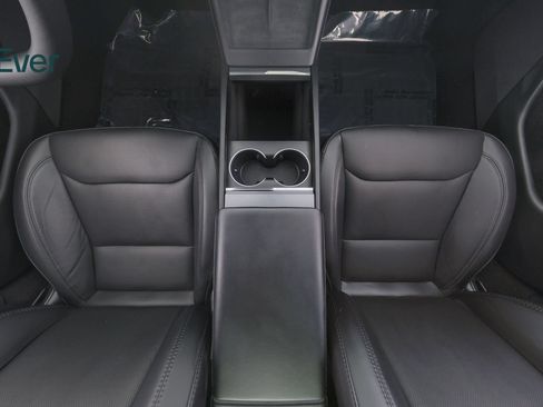 Used 2024 Tesla Model 3 Standard Range RWD image 27