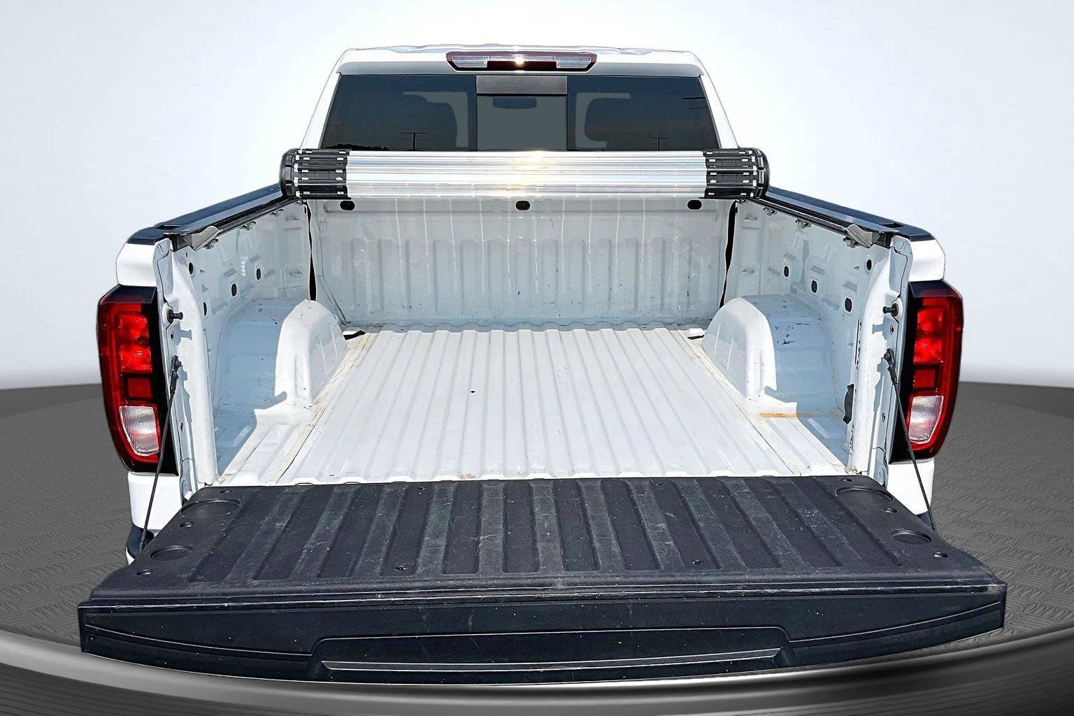 Used 2020 GMC Sierra 1500 Elevation w/ Elevation Value Package AWD/4WD image 5