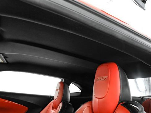 Used 2010 Chevrolet Camaro SS w/ RS Package image 19