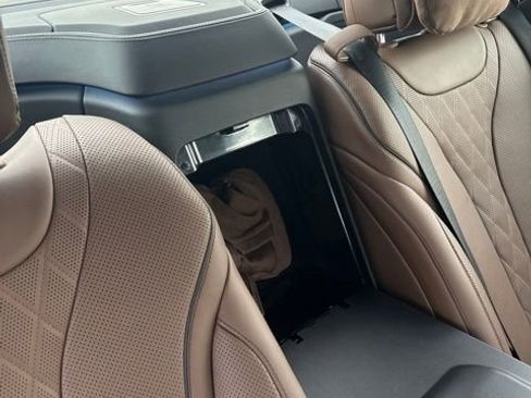 Used 2019 Mercedes-Benz S 560 4MATIC Sedan image 31
