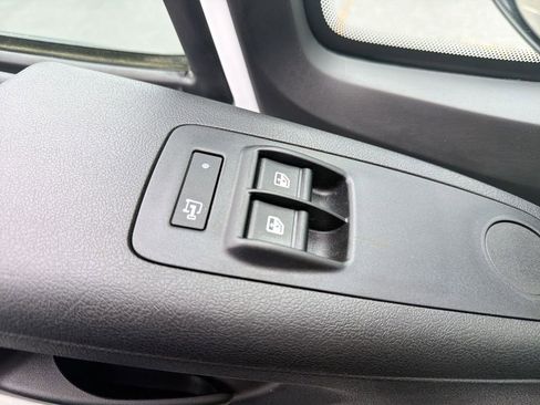 Used 2025 RAM ProMaster 3500 FWD image 15