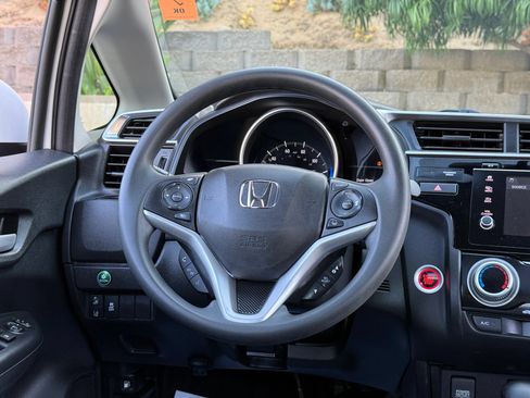 Used 2018 Honda Fit EX image 18