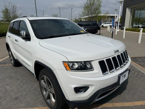 Used 2016 Jeep Grand Cherokee Limited AWD/4WD image 3