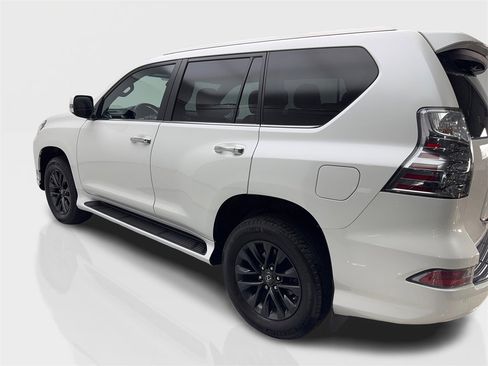 Used 2022 Lexus GX 460 Premium image 14