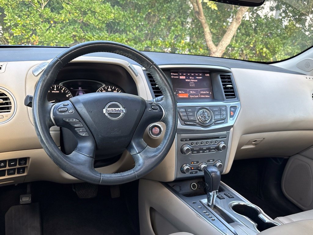 Used 2017 Nissan Pathfinder SL w/ SL Premium Package FWD image 32
