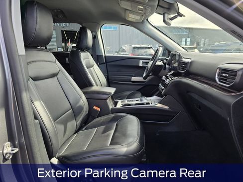 Used 2024 Ford Explorer Limited AWD/4WD image 18