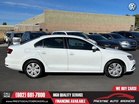 Used 2017 Volkswagen Jetta S image 5