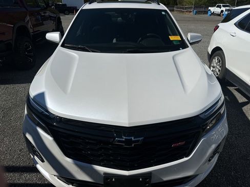 Used 2024 Chevrolet Equinox RS w/ RS Leather Package image 2