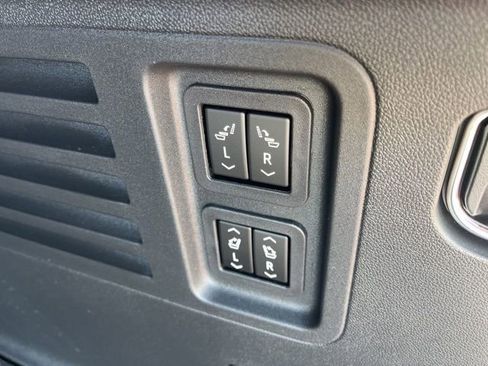 New 2026 GMC Acadia Denali image 12