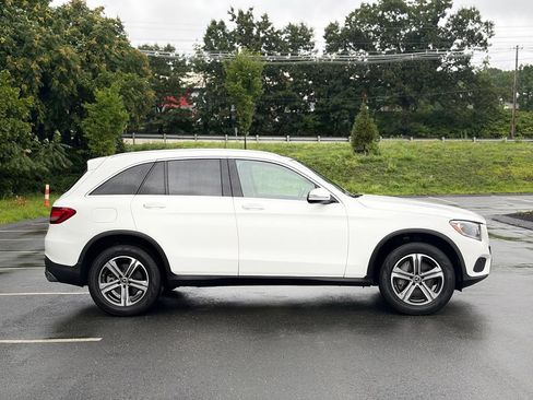 Used 2019 Mercedes-Benz GLC 300 4MATIC image 7