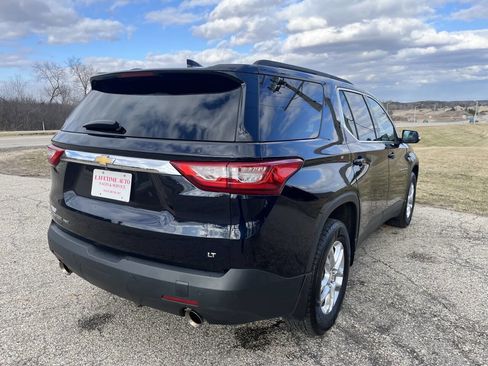 Used 2020 Chevrolet Traverse LT w/ Driver Confidence II Package image 5
