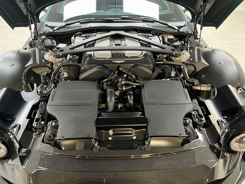 Used 2024 Aston Martin Valour RWD image 29