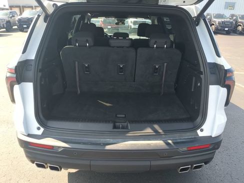Used 2024 Chevrolet Traverse LS w/ LPO, Floor Liner Package FWD image 27