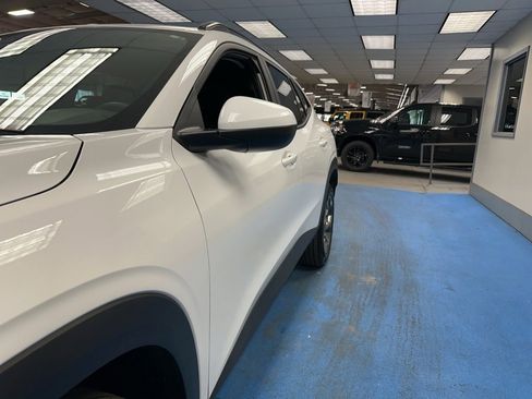 Certified 2025 Chevrolet Trax LT w/ LT Convenience Package image 15