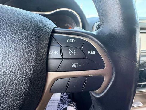 Used 2016 Jeep Grand Cherokee Laredo w/ Quick Order Package 23E RWD image 11