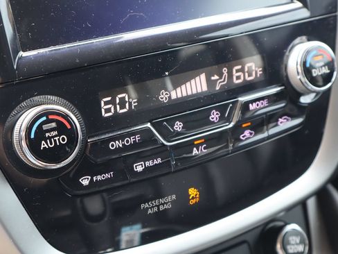 Used 2023 Nissan Murano SV w/ SV Midnight Edition Package FWD image 22