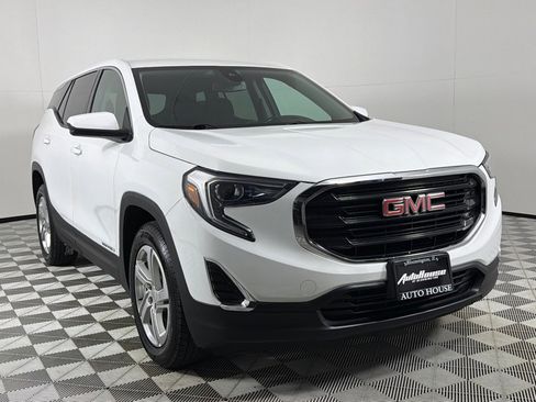 Used 2020 GMC Terrain SLE image 3
