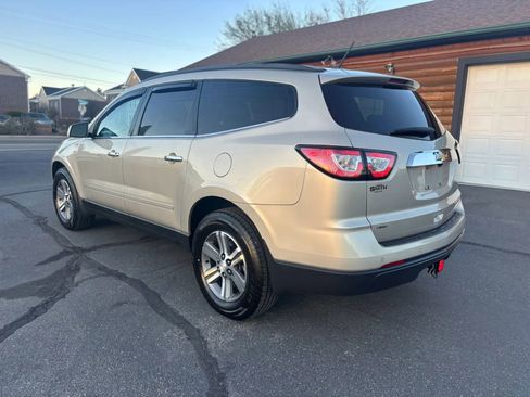Used 2015 Chevrolet Traverse LT image 7