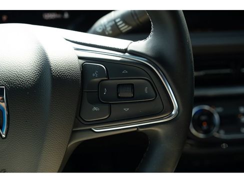 Used 2024 Buick Envista Sport Touring w/ Convenience I Package FWD image 19