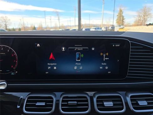 Used 2026 Mercedes-Benz GLS 450 4MATIC image 37