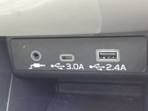 Used 2023 Subaru Legacy Premium AWD/4WD image 5