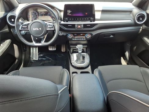 Used 2023 Kia Forte GT-Line w/ GT-Line Technology Package FWD image 9