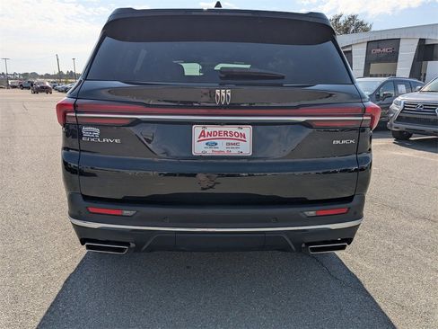 Used 2025 Buick Enclave Preferred image 5