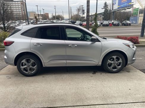 Used 2023 Ford Escape ST-Line image 38