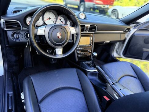 Used 2009 Porsche 911 Carrera 4S AWD/4WD image 15