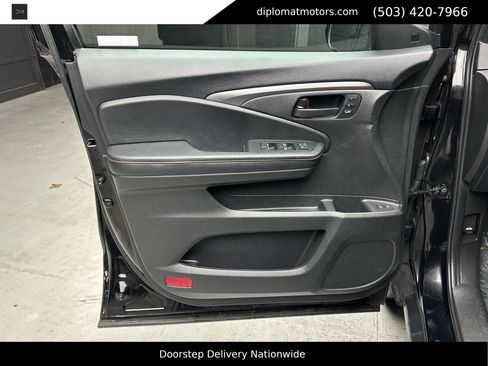 Used 2022 Honda Pilot TrailSport image 23