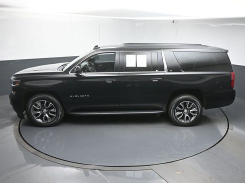 Used 2020 Chevrolet Suburban LT image 43