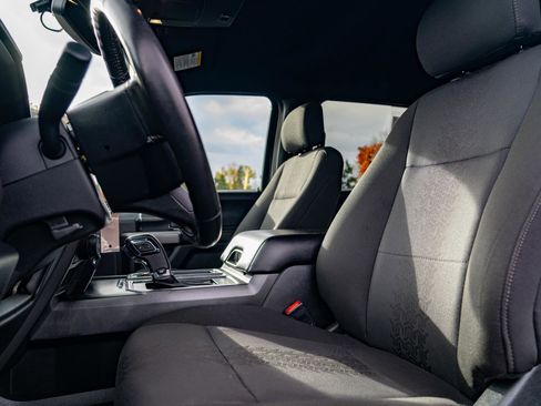 Used 2019 Ford F150 XLT w/ Equipment Group 302A Luxury image 15