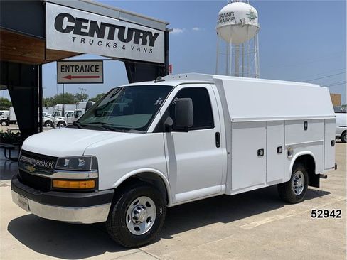 Used 2020 Chevrolet Express 3500 w/ Power Convenience Package RWD image 1