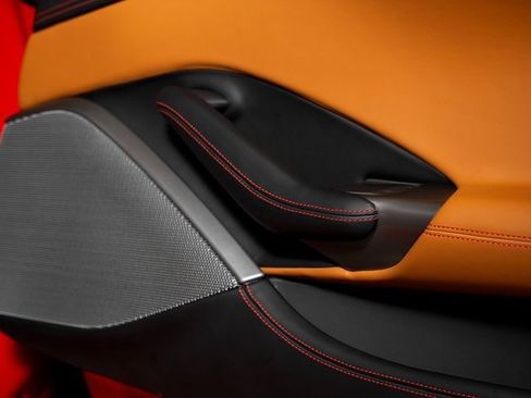 Used 2019 Ferrari Portofino image 59