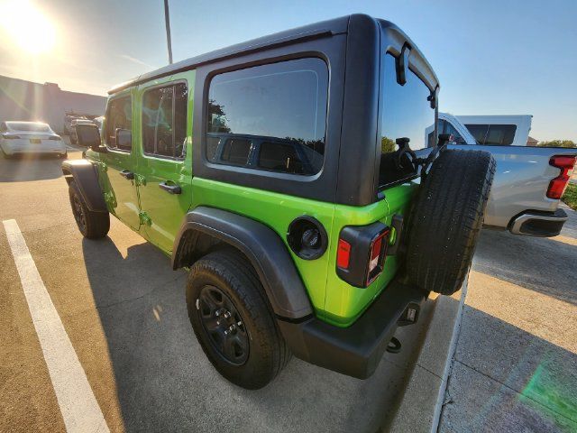 Used 2025 Jeep Wrangler Unlimited Sport AWD/4WD image 6