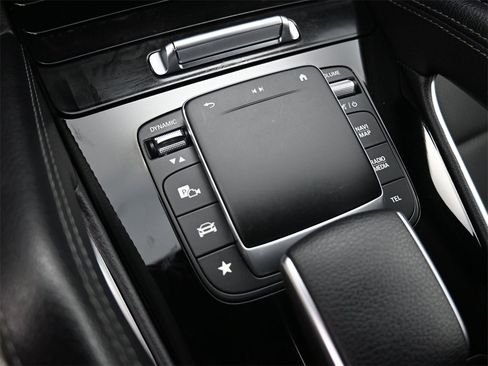 Used 2022 Mercedes-Benz GLE 350 4MATIC w/ Premium Package image 17