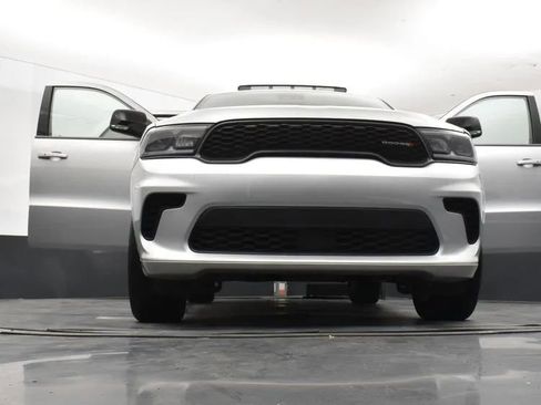 Used 2024 Dodge Durango GT image 11